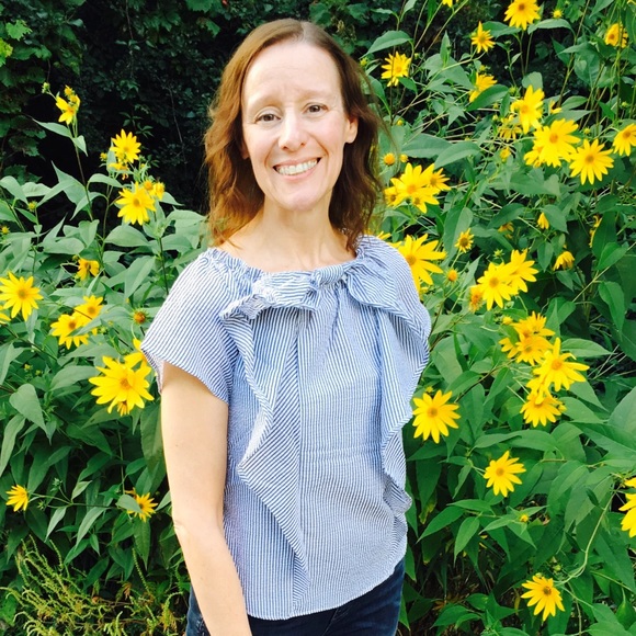 Meet your Posher, Amy - Picture 2 of 2